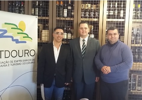 Entrega de prémio 2 Entrega de prémio 2